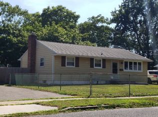 133 Country Club Rd, Clementon, NJ 08021