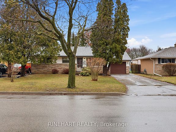 2nd image of 164 Bancroft Rd