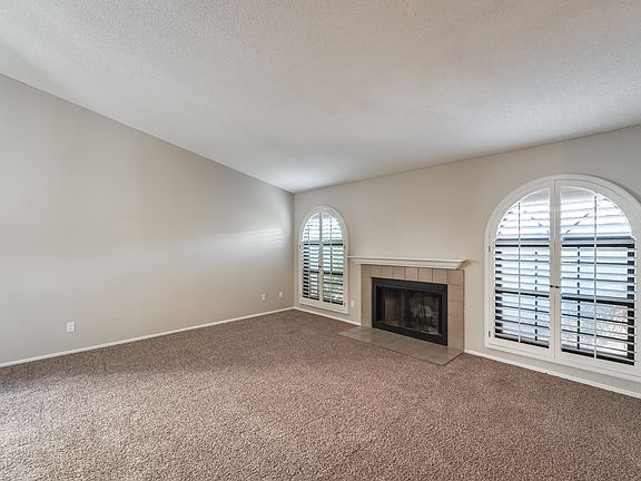 3rd image of 434 E Barbara Dr