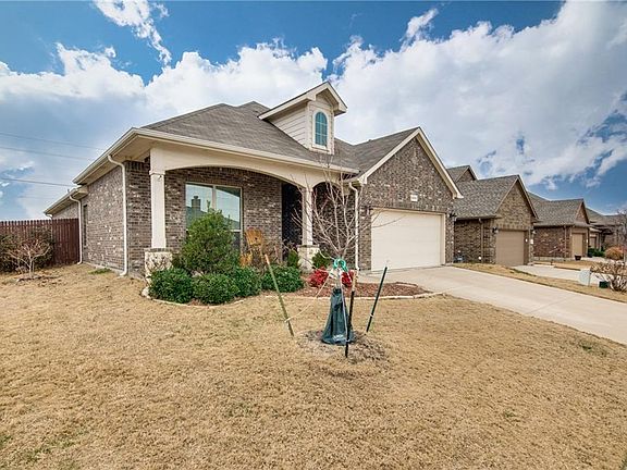 2nd image of 12701 Diamond Peak Dr