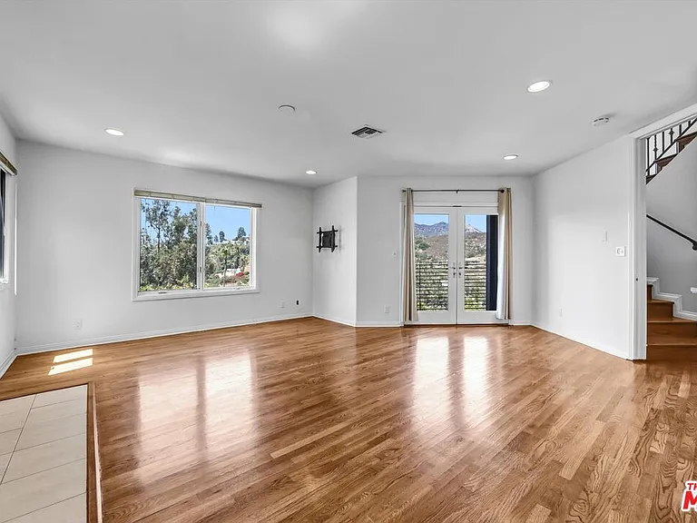 6852 Woody Trl — Photo 21