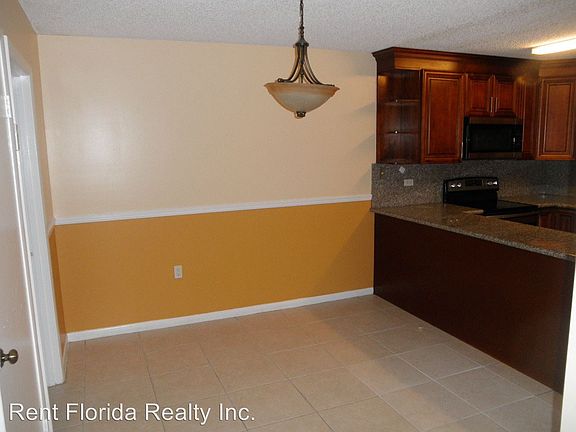 4th image of 1618 16th Ln