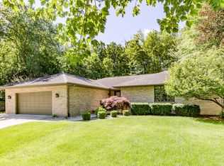 4213 Oakridge Dr, Midland, MI
