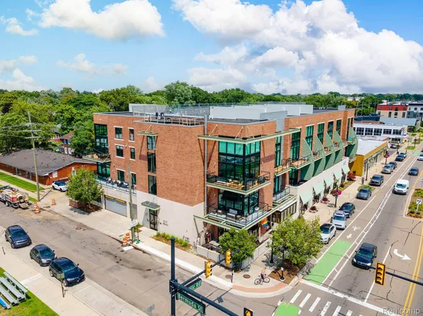 211 E Nine Mile Rd Unit 216, Ferndale, MI 48220