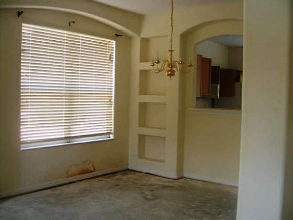 5th image of 8631 La Isla Dr