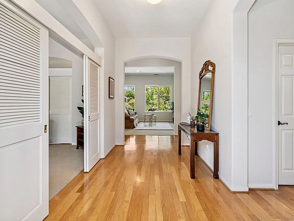 5th image of 2532 Douglaston Gln