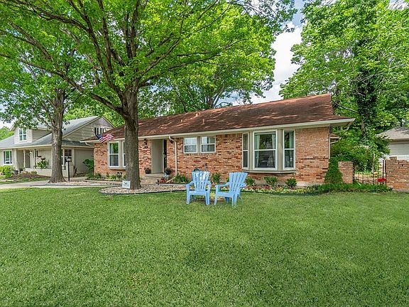 4th image of 740 James Dr