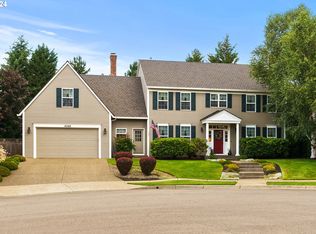 4068 Ridge Ct, West Linn, OR 97068