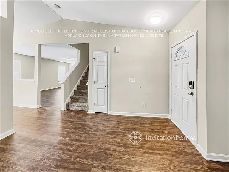 3940 Laurel Glen Dr — Photo 5