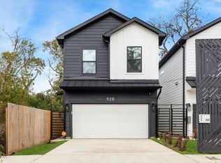 928 Granville Dr, Houston, TX 77091