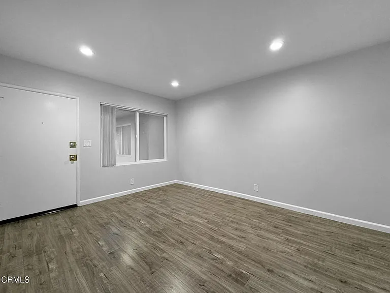 720 E Mountain St #15 — Photo 11