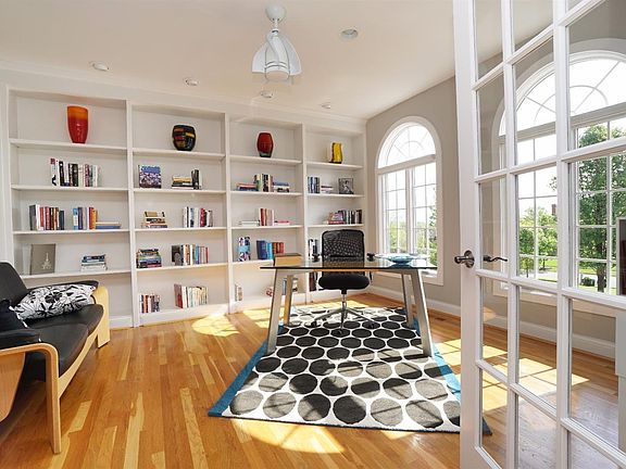 3rd image of 9289 Liberty Hill Ct