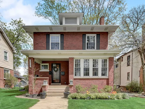 9635 S Winchester Ave, Chicago, IL 60643