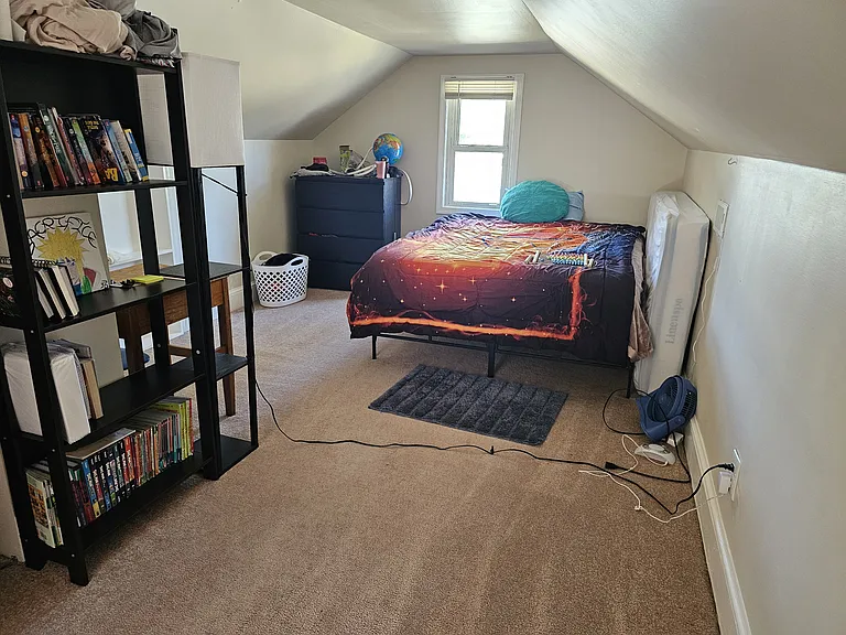 2215 32nd St SE — Photo 10