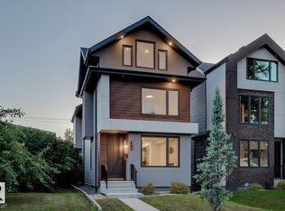 8928 148th St NW, Edmonton, AB T5R1A1