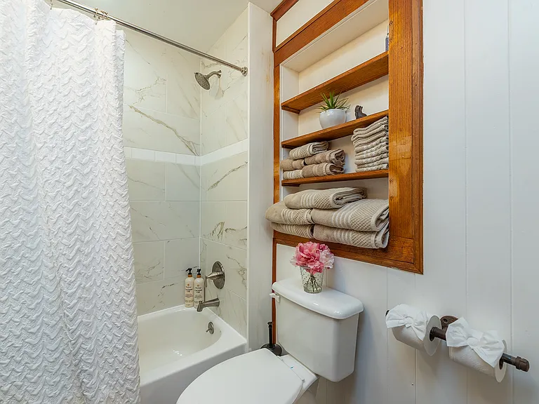 35 Wolfe Park Cir — Photo 14