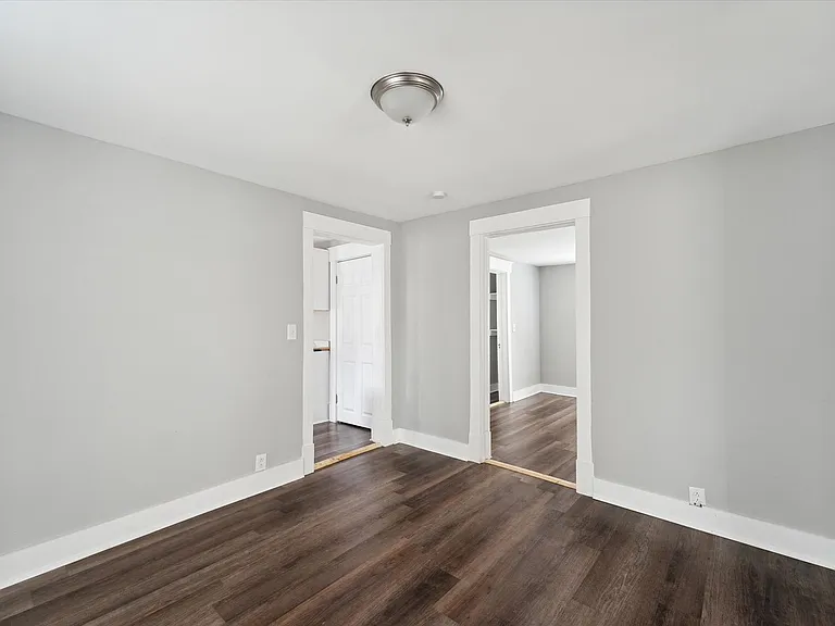 2120 E Gwinnett St — Photo 10