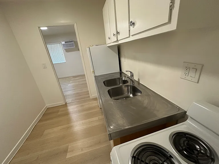 The Reef Apartments — Photo 23