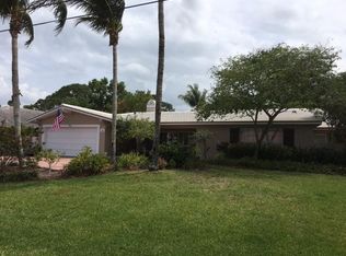 4 Bunker Pl, Tequesta, FL 33469