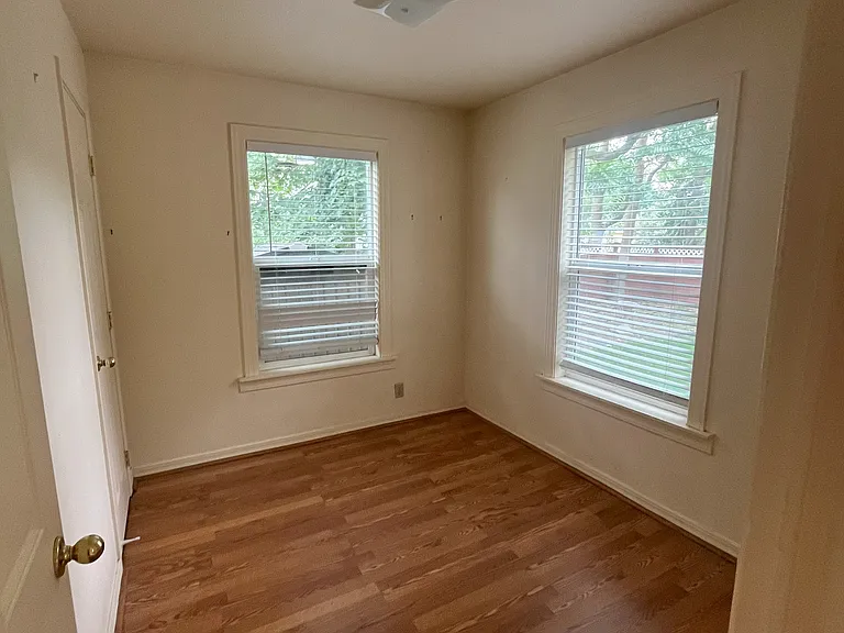 930 W Sylvan St — Photo 8