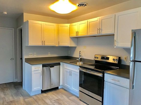 3rd image of 7001-7015 Rainier Ave S #7015-08