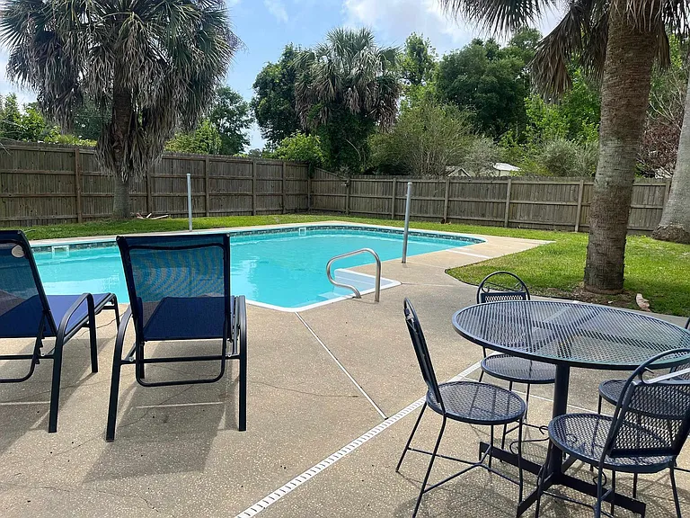 4 Adkinson Dr #ID1585621P — Photo 15