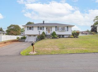 18 De Halve Maen Drive, Stony Point, NY 10980