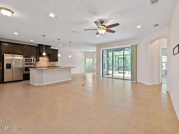 5th image of 140 GREY HAWK Drive