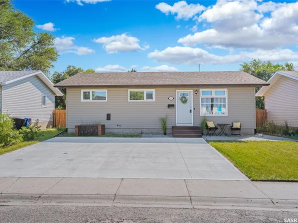 521 1st AVENUE S, Martensville, SK S0K 2T0