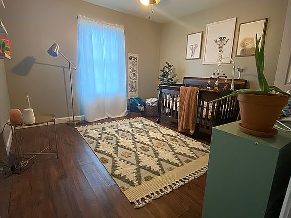 2nd image of 107 Sonoma Cir