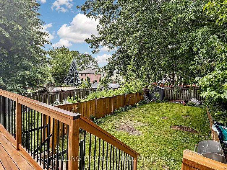 42 Guthrie Ave — Photo 48