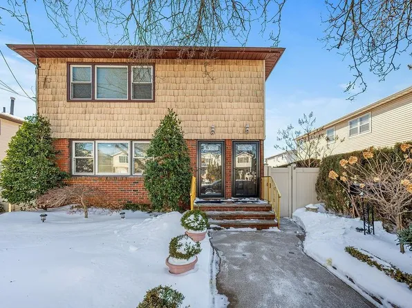 306 Buel Ave, Staten Island, NY 10305