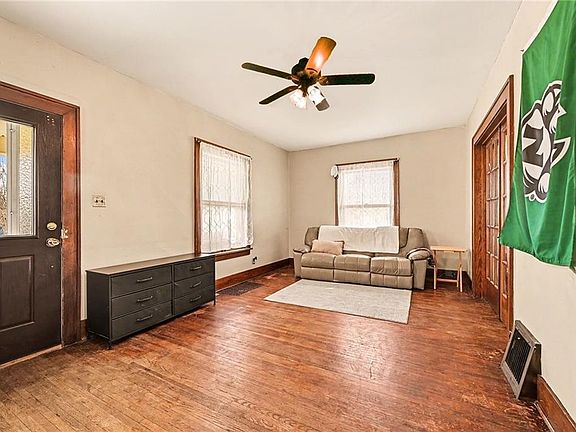 5th image of 421 W Cooper St