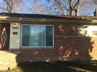 29660 Spring Arbor Dr, Inkster, MI 48141