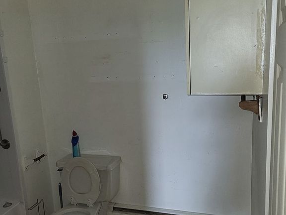 4th image of 7 Ellsworth St #7-9-3E