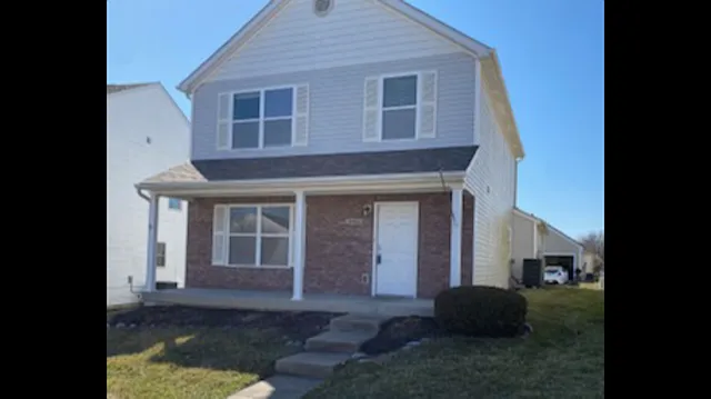 3903 Hay Market Dr — Photo 2
