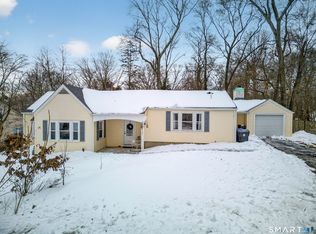 137 South Montowese Street, Branford, CT 06405