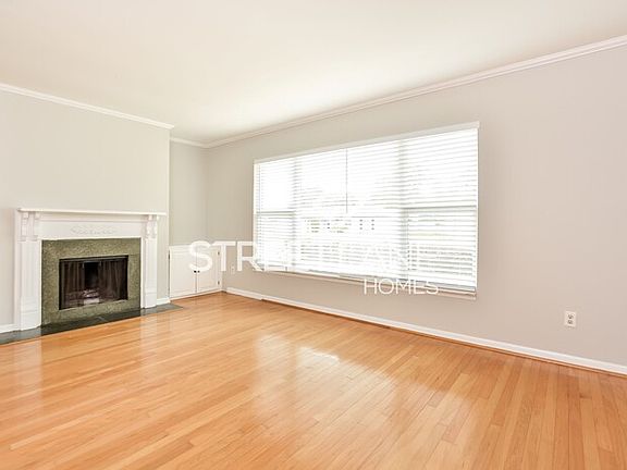 3rd image of 1034 Bradford Dr