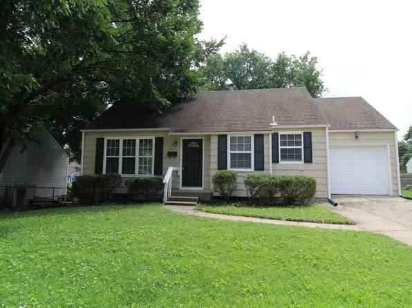 5321 W 50th Ter, Roeland Park, KS 66205