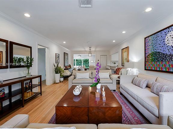 2nd image of 1556 Catalonia Ave