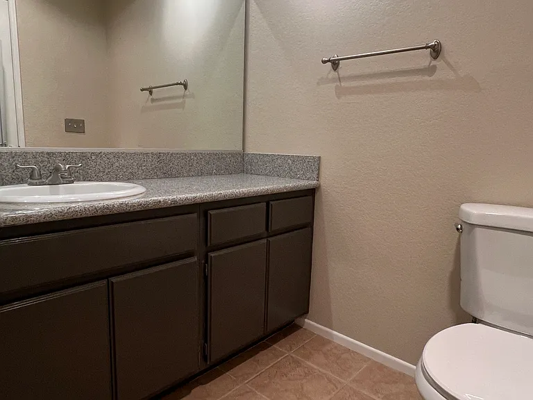 154 N Meridith Ave #9 — Photo 27