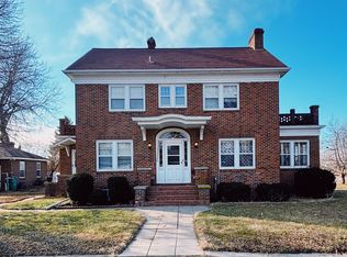 607 W College Dr, Marshall, MN 56258