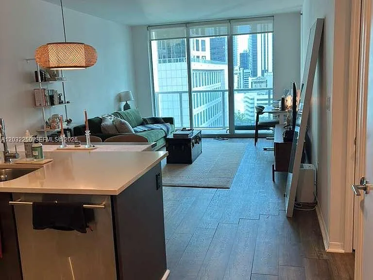 55 SE 6th St #1208 — Photo 8