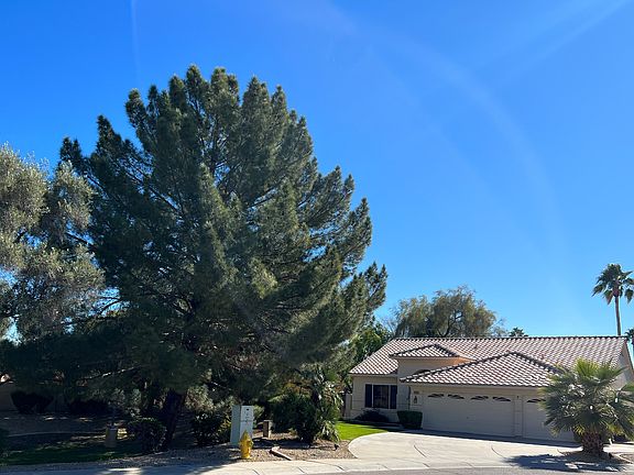2nd image of 435 W Larona Ln