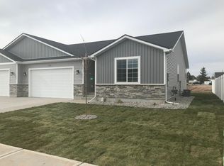 3660 S Yvonne Way, Ammon, ID 83406