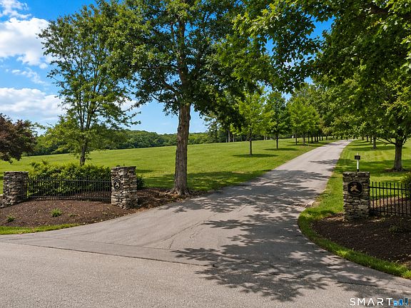 3rd image of 433 Wrights Crossing Road