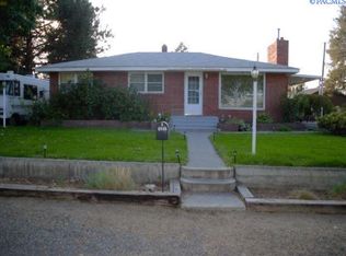 1223 N Yost St, Kennewick, WA 99336