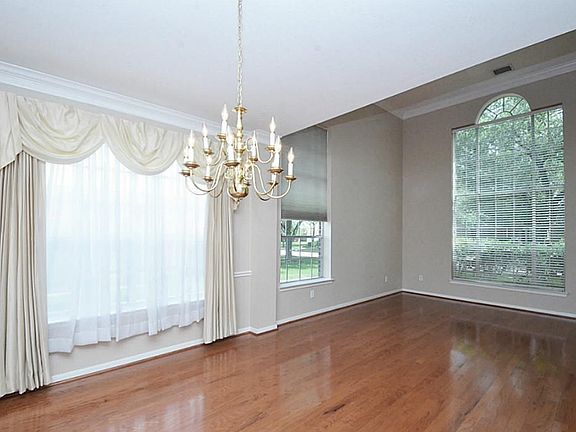 5th image of 4919 Winding River Dr