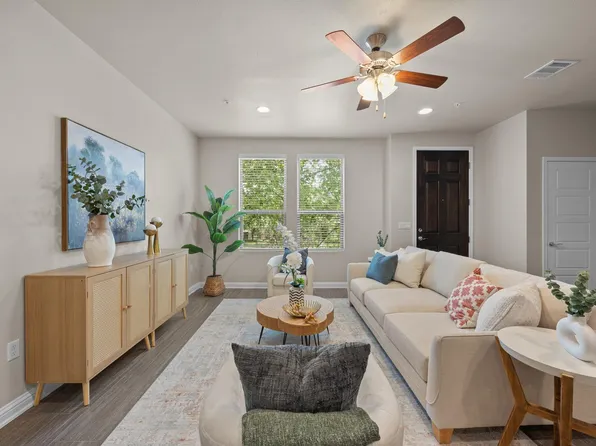 6814 E Riverside Dr Unit 104, Austin, TX 78741