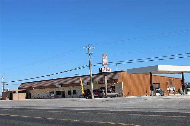 2nd image of 7991 W Us Highway 90